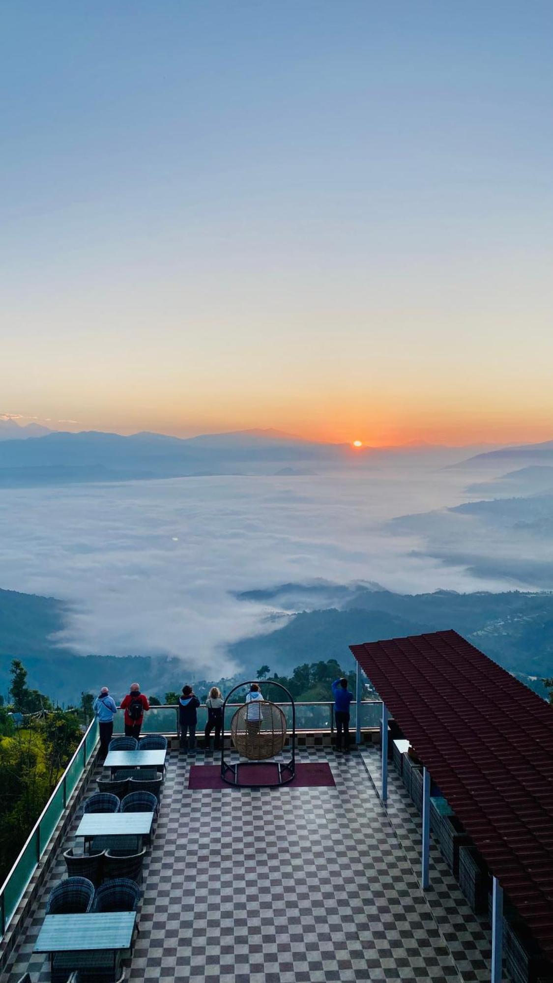 Hotel Himalayan Sunrise Dhulikhel Exterior foto